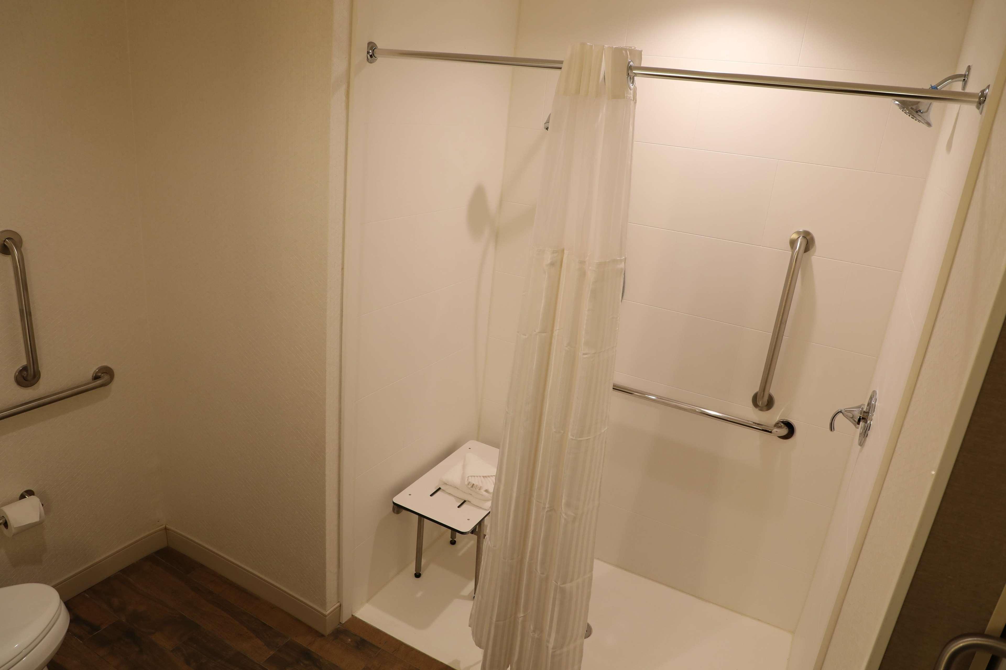 Hilton Garden Inn Austin Airport מראה חיצוני תמונה