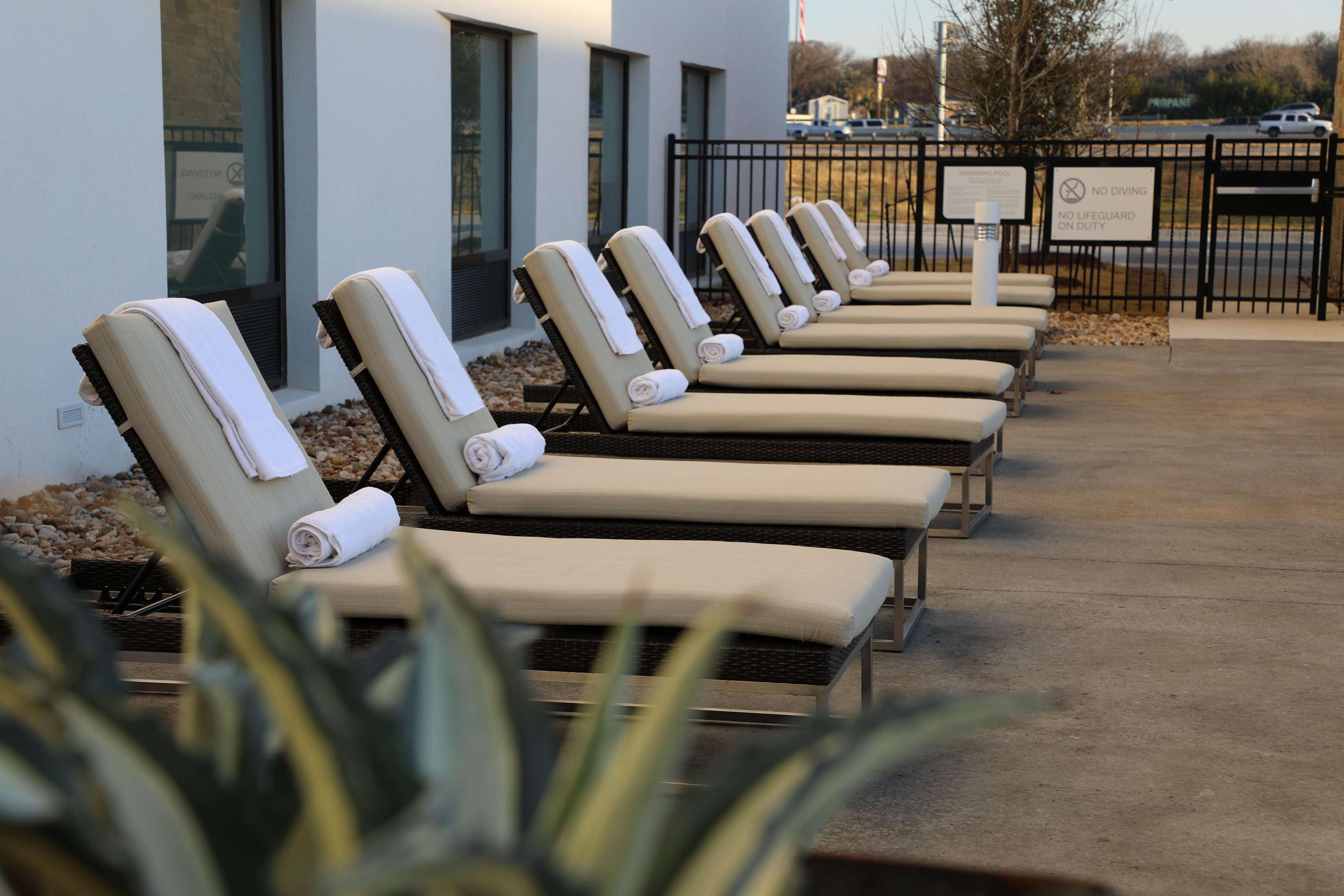 Hilton Garden Inn Austin Airport מראה חיצוני תמונה